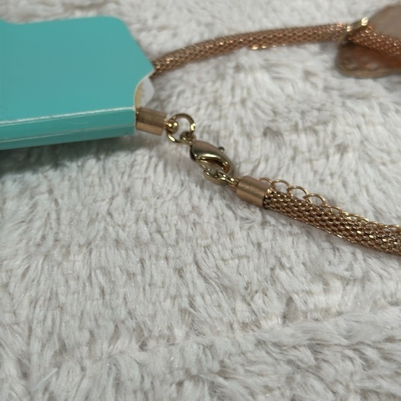 Stein Mart Spring Street Genuine Shell Gold Tone Necklace NEW - Picture 11 of 11